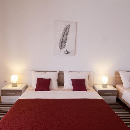 Apartments Mila Klenovica Room photo